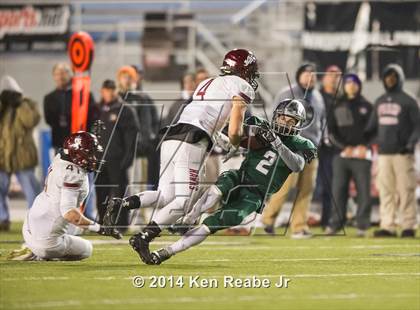 Thumbnail 1 in St. Joseph's Prep vs. Pine-Richland (PIAA Class AAAA Final) photogallery.