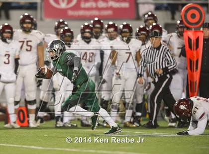 Thumbnail 1 in St. Joseph's Prep vs. Pine-Richland (PIAA Class AAAA Final) photogallery.