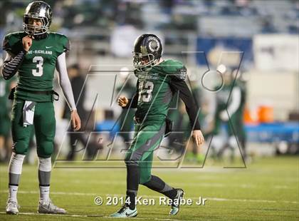 Thumbnail 3 in St. Joseph's Prep vs. Pine-Richland (PIAA Class AAAA Final) photogallery.