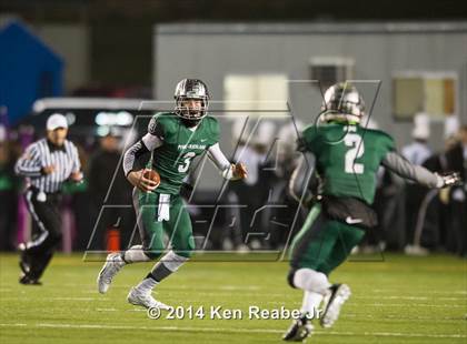 Thumbnail 2 in St. Joseph's Prep vs. Pine-Richland (PIAA Class AAAA Final) photogallery.