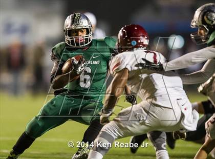 Thumbnail 1 in St. Joseph's Prep vs. Pine-Richland (PIAA Class AAAA Final) photogallery.
