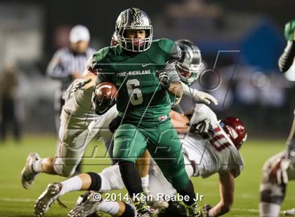 Thumbnail 2 in St. Joseph's Prep vs. Pine-Richland (PIAA Class AAAA Final) photogallery.