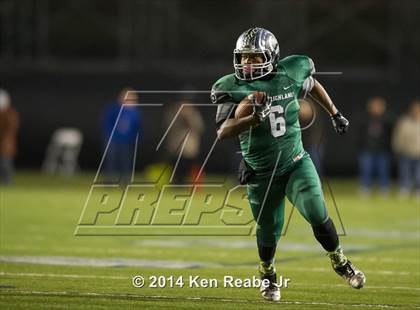 Thumbnail 1 in St. Joseph's Prep vs. Pine-Richland (PIAA Class AAAA Final) photogallery.