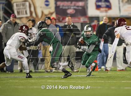 Thumbnail 2 in St. Joseph's Prep vs. Pine-Richland (PIAA Class AAAA Final) photogallery.