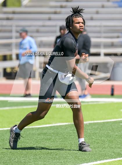 Thumbnail 3 in Desert Edge vs Perry (7on7 Gotta Believe Tournament) photogallery.