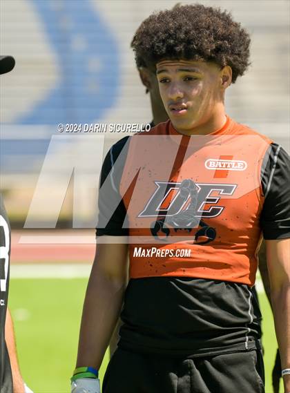 Thumbnail 1 in Desert Edge vs Perry (7on7 Gotta Believe Tournament) photogallery.