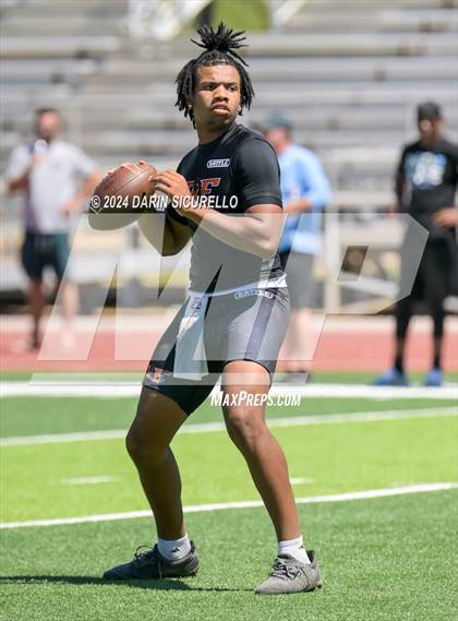 Thumbnail 1 in Desert Edge vs Perry (7on7 Gotta Believe Tournament) photogallery.