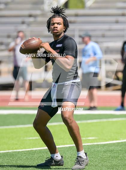Thumbnail 3 in Desert Edge vs Perry (7on7 Gotta Believe Tournament) photogallery.
