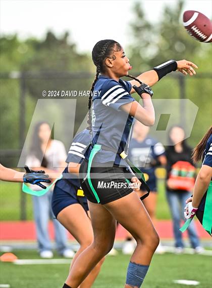 Thumbnail 2 in Thornton vs Kennedy photogallery.