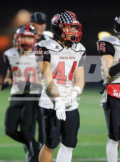 Thumbnail 3 in Norte Vista vs Loyola (CIFSS D4 Rnd 1 Playoff) photogallery.