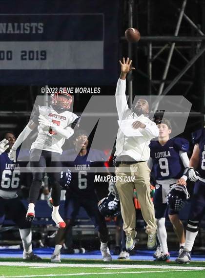Thumbnail 2 in Norte Vista vs Loyola (CIFSS D4 Rnd 1 Playoff) photogallery.