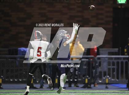 Thumbnail 2 in Norte Vista vs Loyola (CIFSS D4 Rnd 1 Playoff) photogallery.