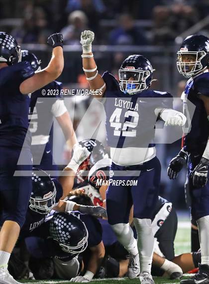 Thumbnail 2 in Norte Vista vs Loyola (CIFSS D4 Rnd 1 Playoff) photogallery.