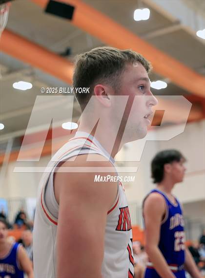 Thumbnail 3 in Grand Saline vs Quitman photogallery.