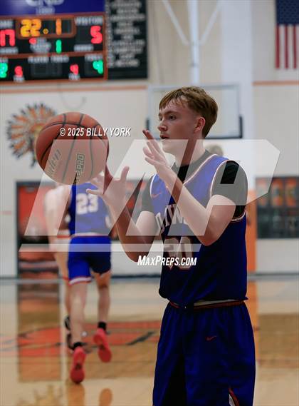 Thumbnail 3 in Grand Saline vs Quitman photogallery.