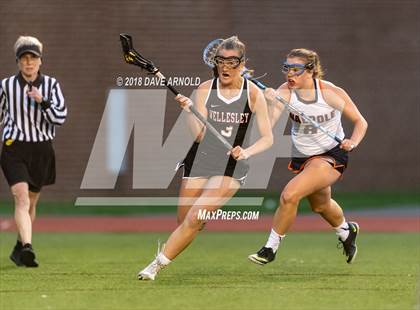 Thumbnail 2 in Walpole vs. Wellesley (MIAA Division 1 State Final) photogallery.