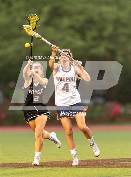 Thumbnail 1 in Walpole vs. Wellesley (MIAA Division 1 State Final) photogallery.