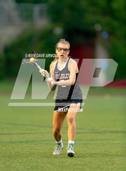 Thumbnail 1 in Walpole vs. Wellesley (MIAA Division 1 State Final) photogallery.