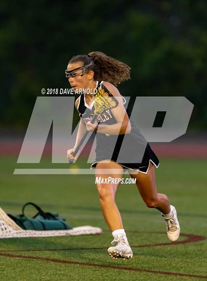 Thumbnail 3 in Walpole vs. Wellesley (MIAA Division 1 State Final) photogallery.