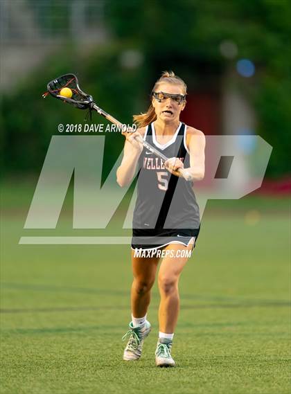 Thumbnail 2 in Walpole vs. Wellesley (MIAA Division 1 State Final) photogallery.