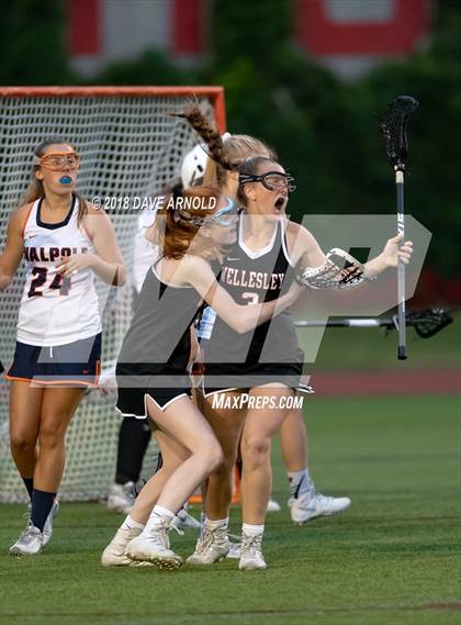 Thumbnail 3 in Walpole vs. Wellesley (MIAA Division 1 State Final) photogallery.