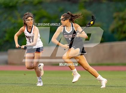 Thumbnail 3 in Walpole vs. Wellesley (MIAA Division 1 State Final) photogallery.