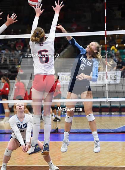 Thumbnail 2 in Chaparral vs. Valor Christian (CHSAA 5A 3rd Round) photogallery.