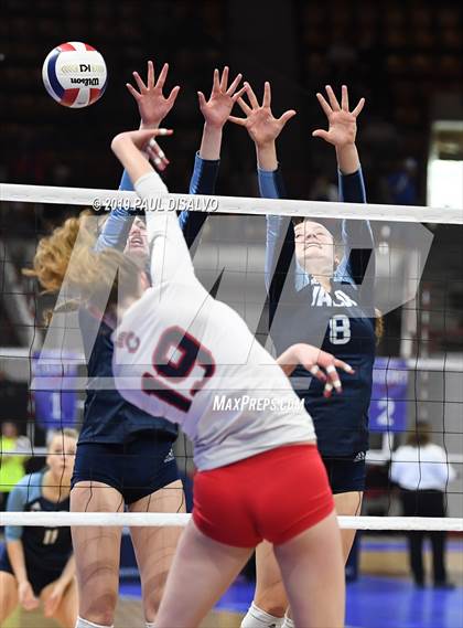Thumbnail 2 in Chaparral vs. Valor Christian (CHSAA 5A 3rd Round) photogallery.