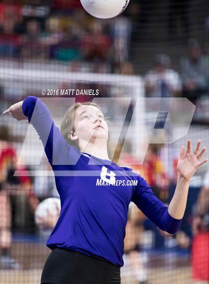 Thumbnail 3 in Valley vs. Middle Park (CHSAA 3A Playoff) photogallery.