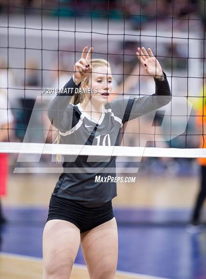 Thumbnail 3 in Valley vs. Middle Park (CHSAA 3A Playoff) photogallery.