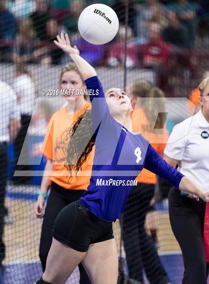 Thumbnail 2 in Valley vs. Middle Park (CHSAA 3A Playoff) photogallery.