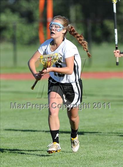Thumbnail 1 in Darien @ Barlow (CIAC Class M 1st Round) photogallery.