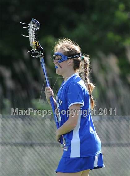 Thumbnail 2 in Darien @ Barlow (CIAC Class M 1st Round) photogallery.