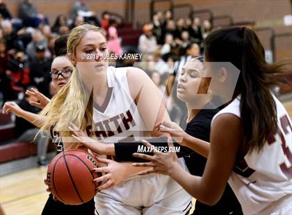 Thumbnail 1 in Cimarron-Memorial vs Faith Lutheran (NIAA 4A Quarterfinal) photogallery.