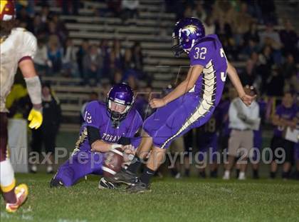 Thumbnail 2 in Tokay vs. Edison photogallery.