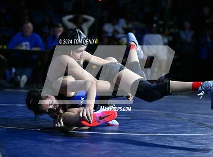 Thumbnail 1 in UIL 5A Championship Finals 120-132lb photogallery.