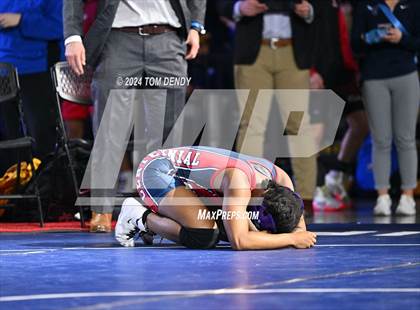 Thumbnail 3 in UIL 5A Championship Finals 120-132lb photogallery.