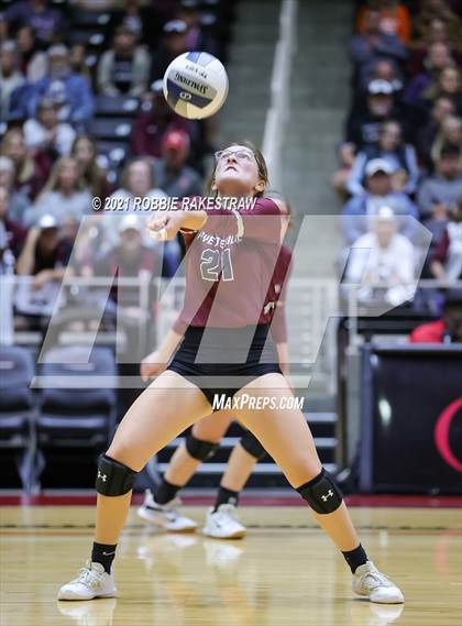 Thumbnail 2 in Blum vs. Fayetteville (UIL Volleyball 1A Finals) photogallery.