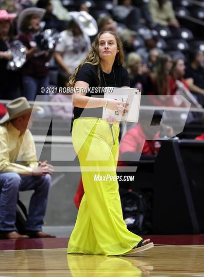 Thumbnail 2 in Blum vs. Fayetteville (UIL Volleyball 1A Finals) photogallery.