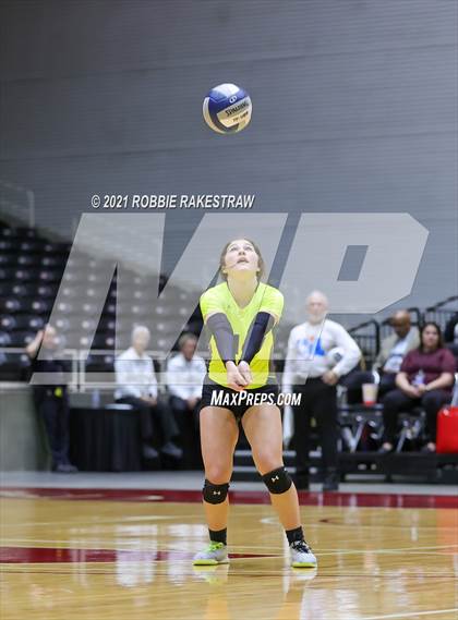 Thumbnail 3 in Blum vs. Fayetteville (UIL Volleyball 1A Finals) photogallery.
