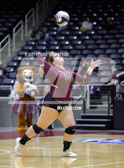 Thumbnail 1 in Blum vs. Fayetteville (UIL Volleyball 1A Finals) photogallery.
