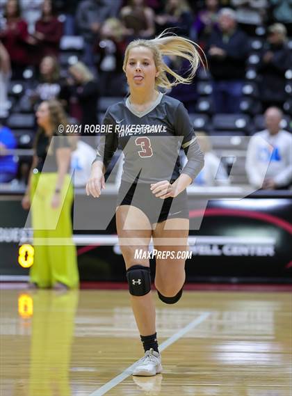 Thumbnail 2 in Blum vs. Fayetteville (UIL Volleyball 1A Finals) photogallery.