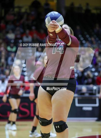 Thumbnail 3 in Blum vs. Fayetteville (UIL Volleyball 1A Finals) photogallery.
