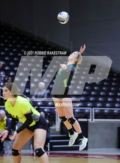 Thumbnail 1 in Blum vs. Fayetteville (UIL Volleyball 1A Finals) photogallery.
