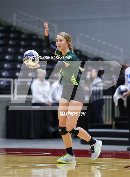 Thumbnail 3 in Blum vs. Fayetteville (UIL Volleyball 1A Finals) photogallery.