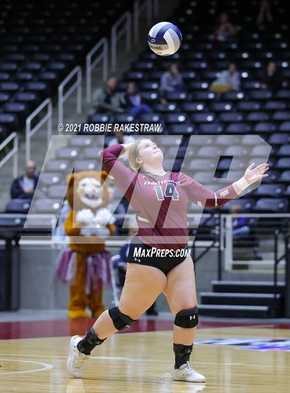 Thumbnail 3 in Blum vs. Fayetteville (UIL Volleyball 1A Finals) photogallery.
