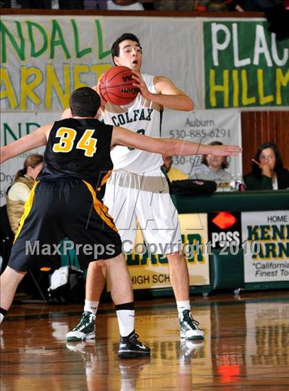 Thumbnail 2 in Colfax vs. Del Oro (Kendall Arnett Tournament) photogallery.