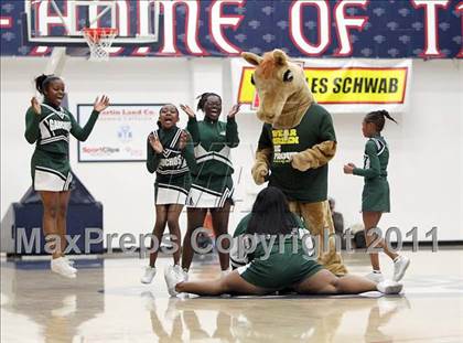 Thumbnail 3 in El Cerrito vs. San Marin (CIF NCS D3 Final) photogallery.