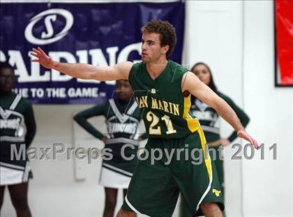 Thumbnail 3 in El Cerrito vs. San Marin (CIF NCS D3 Final) photogallery.