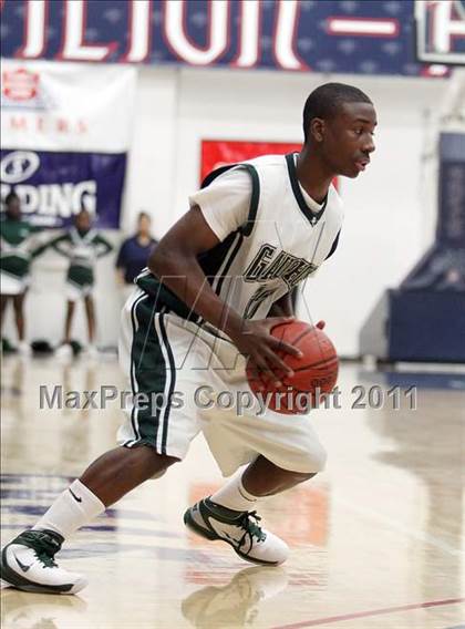 Thumbnail 2 in El Cerrito vs. San Marin (CIF NCS D3 Final) photogallery.